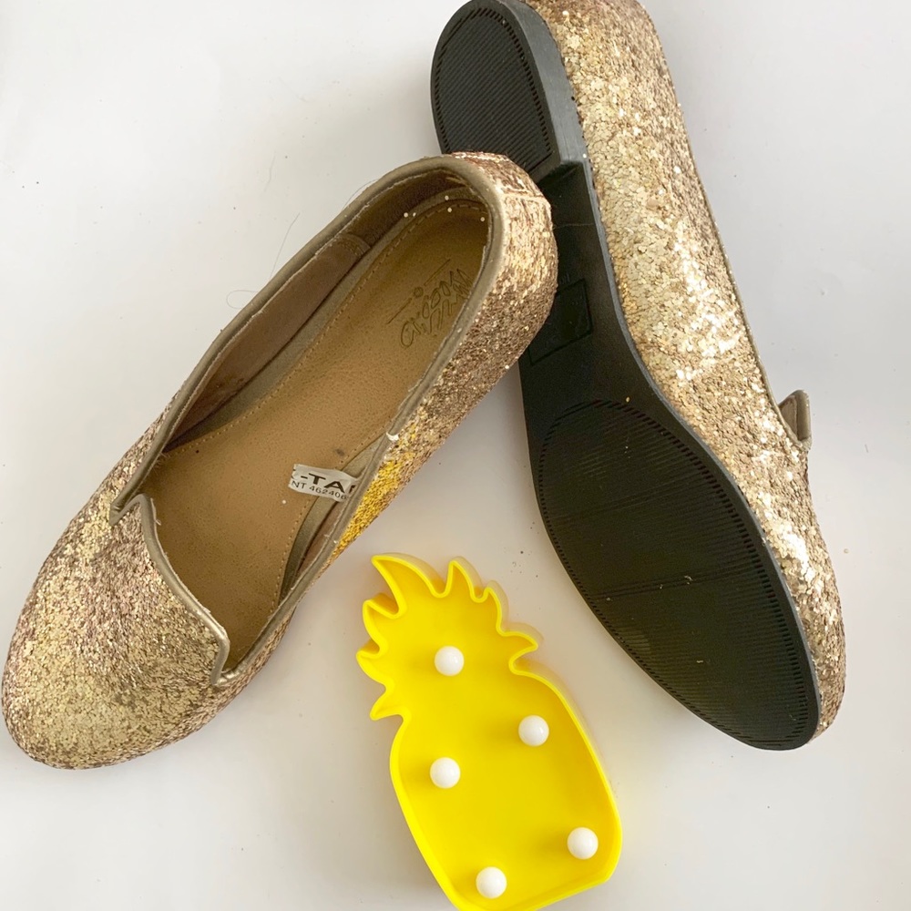 Gold flats